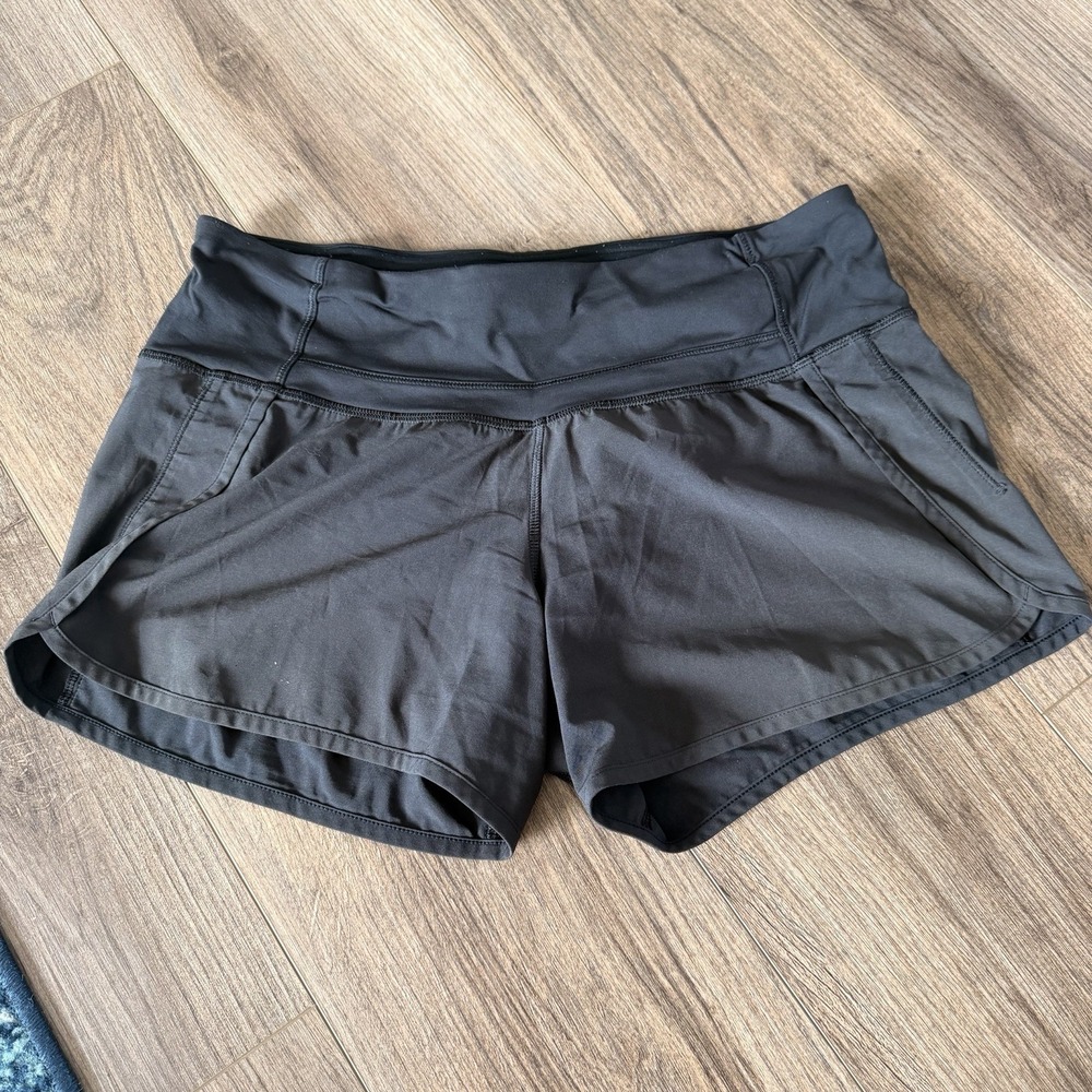 Lululemon Run Times Shorts Womens Black 4" Sz 6